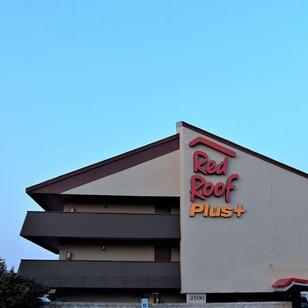 红顶plus+酒店-芝加哥霍夫曼庄园 外观 照片