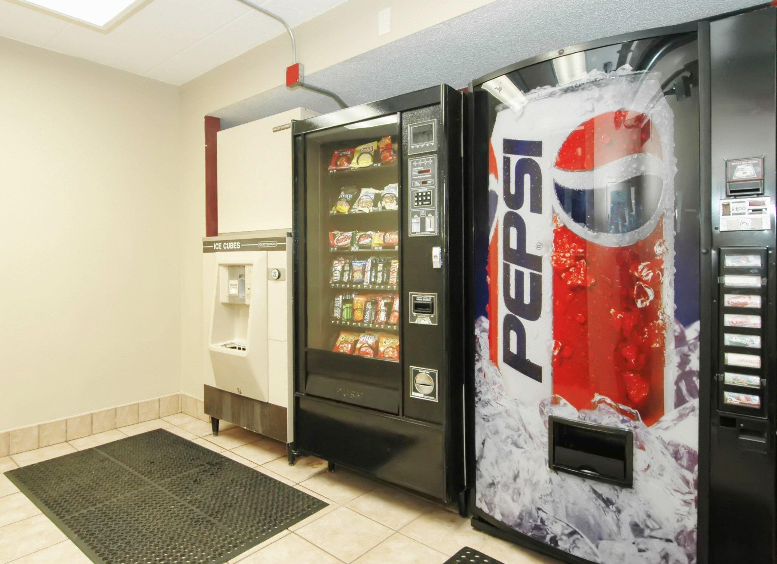 红顶plus+酒店-芝加哥霍夫曼庄园 外观 照片